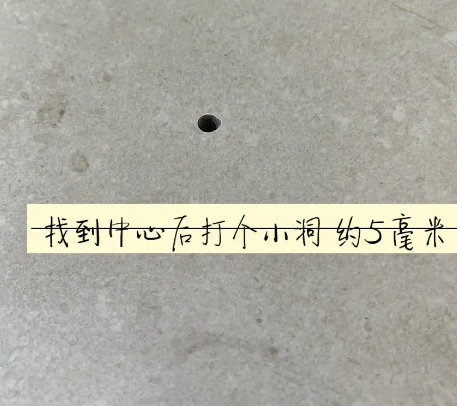 安陆瓷砖空鼓维修公司专业解答在瓷砖铺贴过程中，如果砂料搅拌不均匀，将会带来以下问题